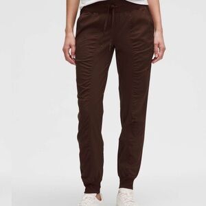 NWT Lululemon Dance Studio Mid-Rise Joggers